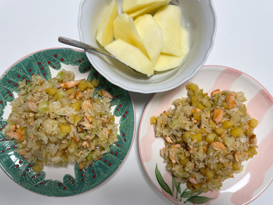 娃可以吃两大碗的三文鱼土豆烩饭