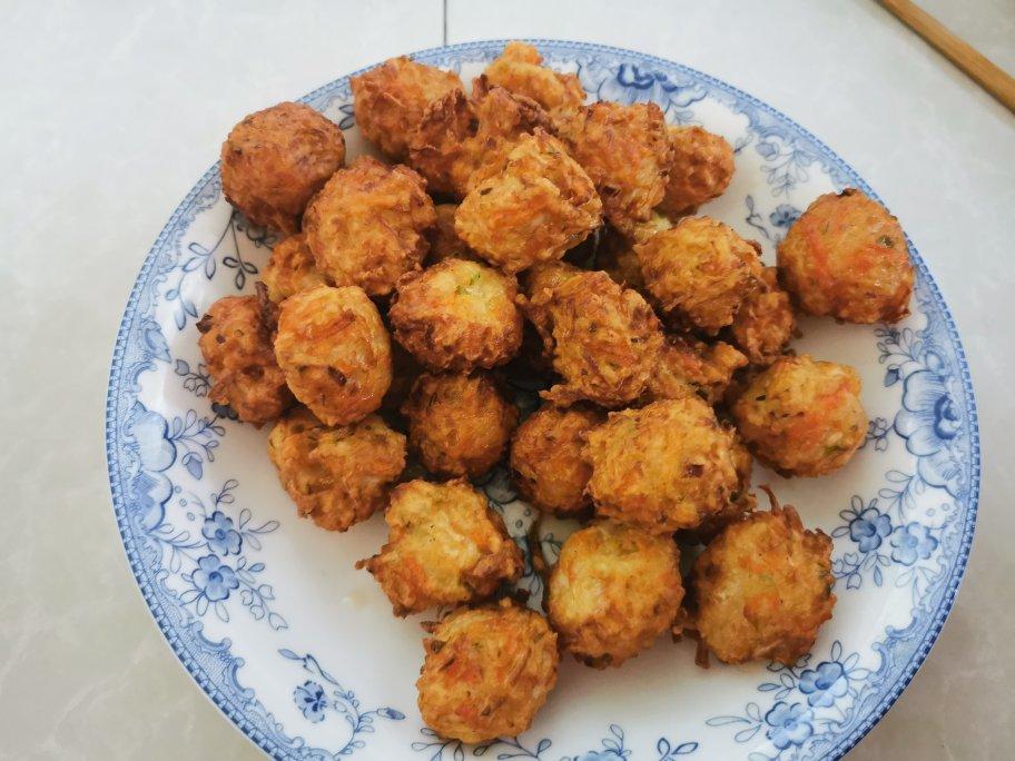 炸萝卜丸子
