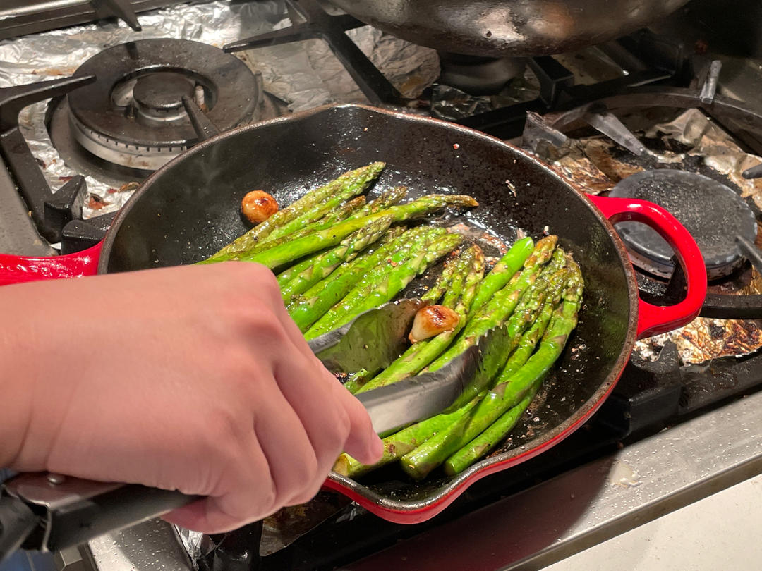 叶纸1015做的香煎芦笋牛排配菜