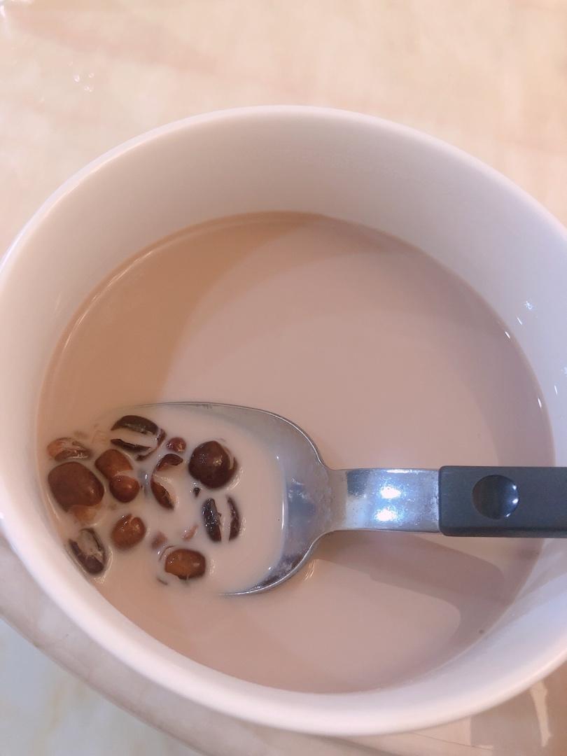 红豆薏米牛奶粥