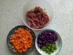 强身健体补脾蔬菜牛肉粥的做法 步骤2