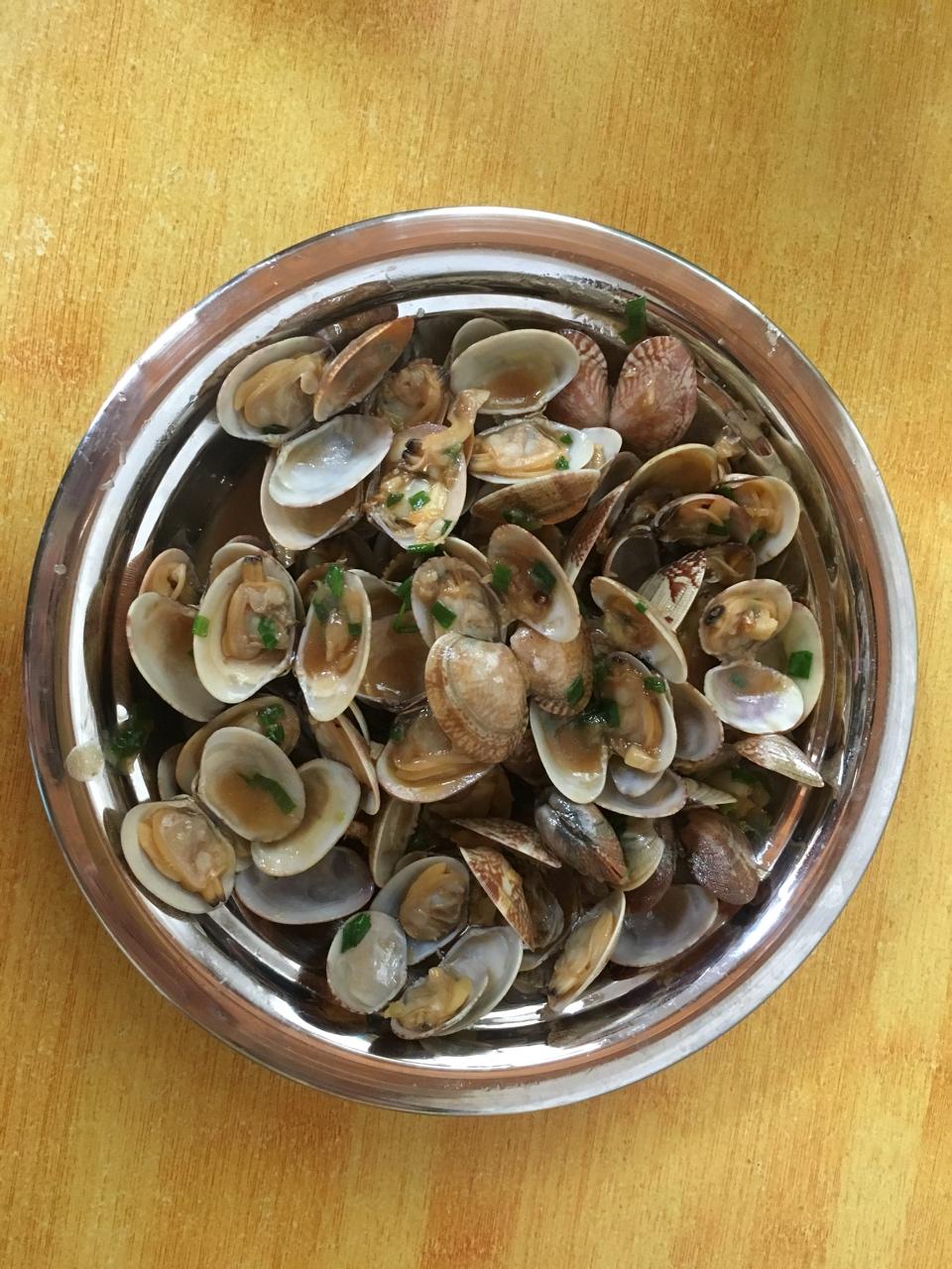 葱炒花蛤