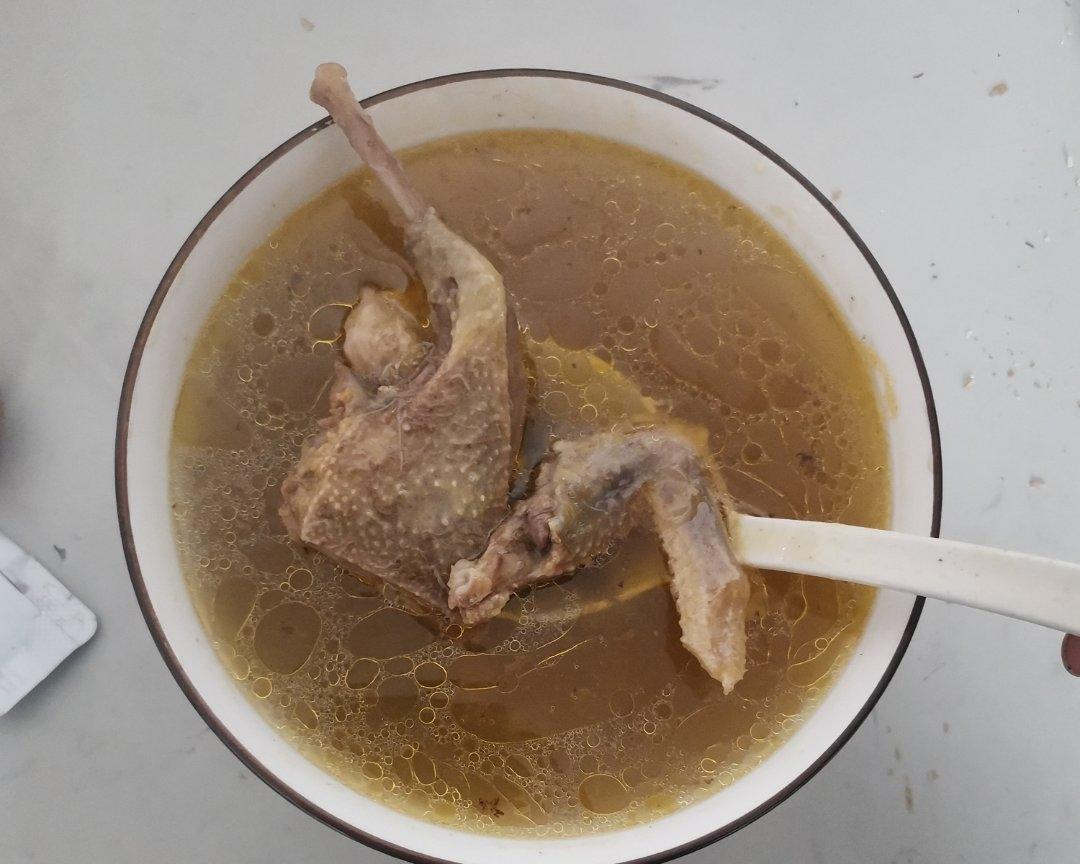 术后鸽子汤的做法