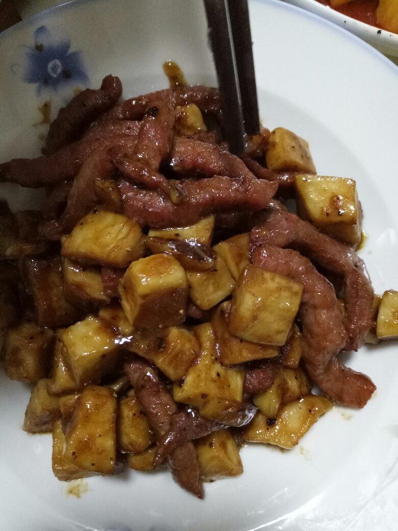 黑胡椒杏鲍菇牛肉粒