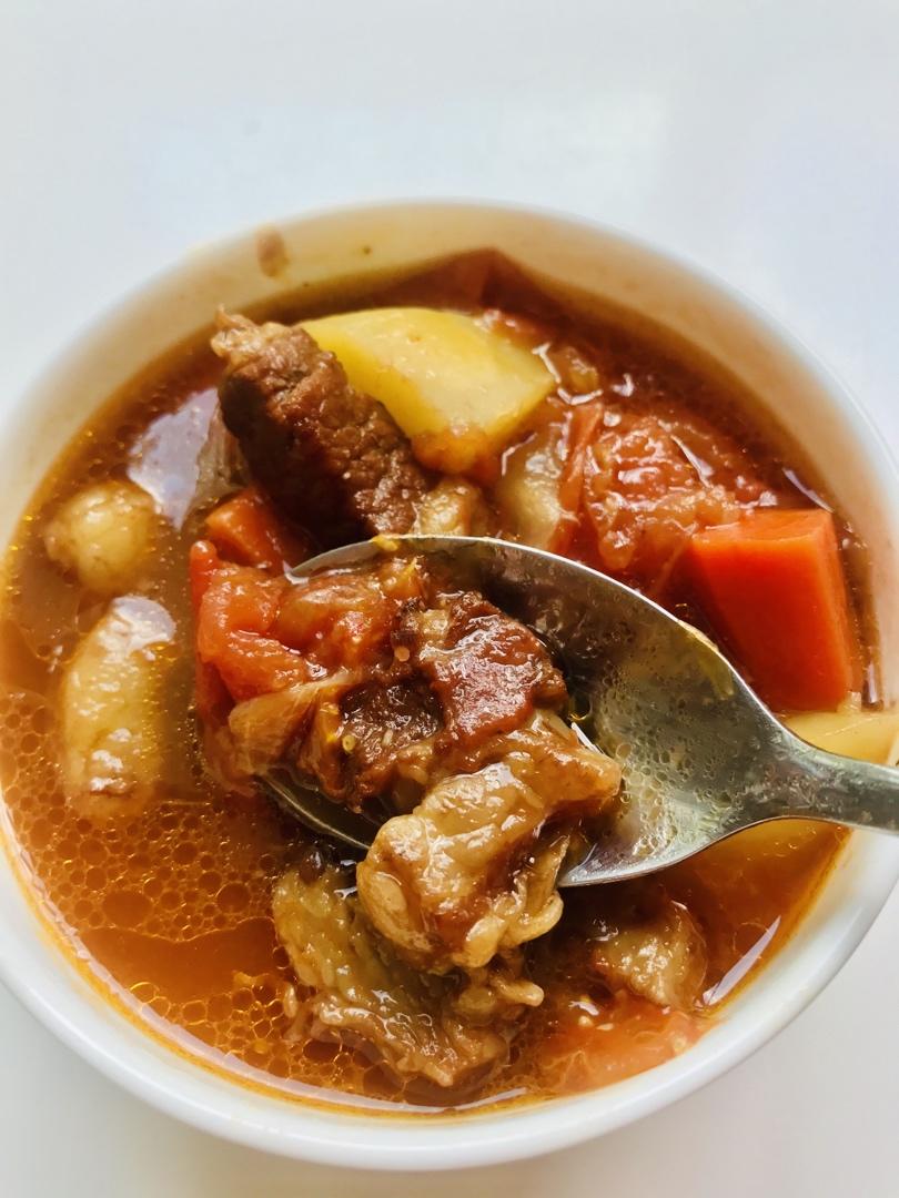 番茄土豆炖牛腩