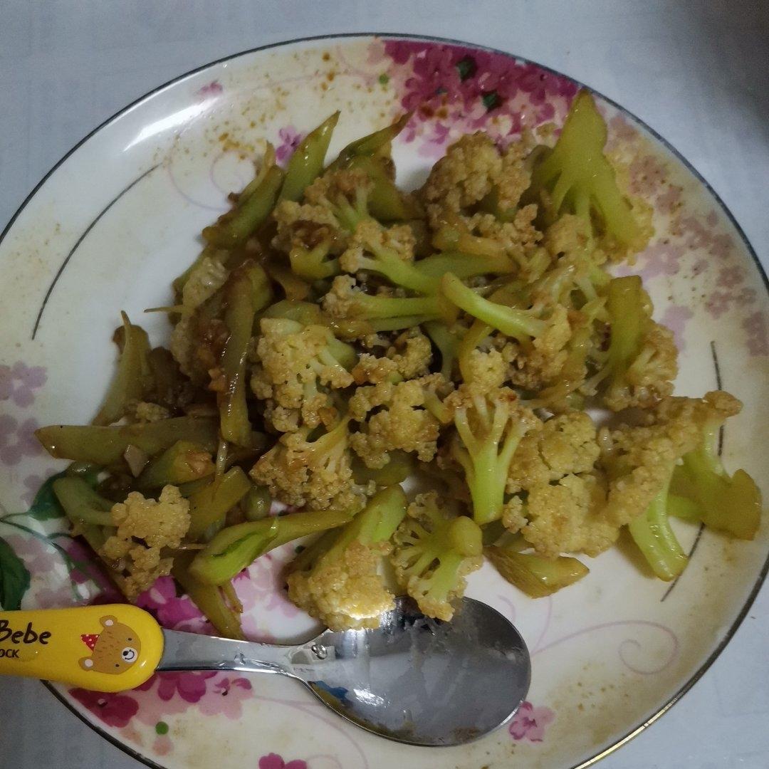 比肉还好吃的素炒菜花