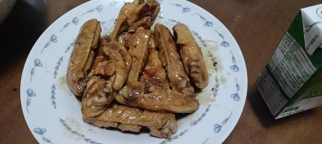 厨师长教你：“可乐鸡翅”的家常做法，味道鲜嫩可口，先收藏起来