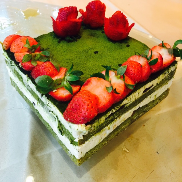 抹茶红豆慕斯蛋糕