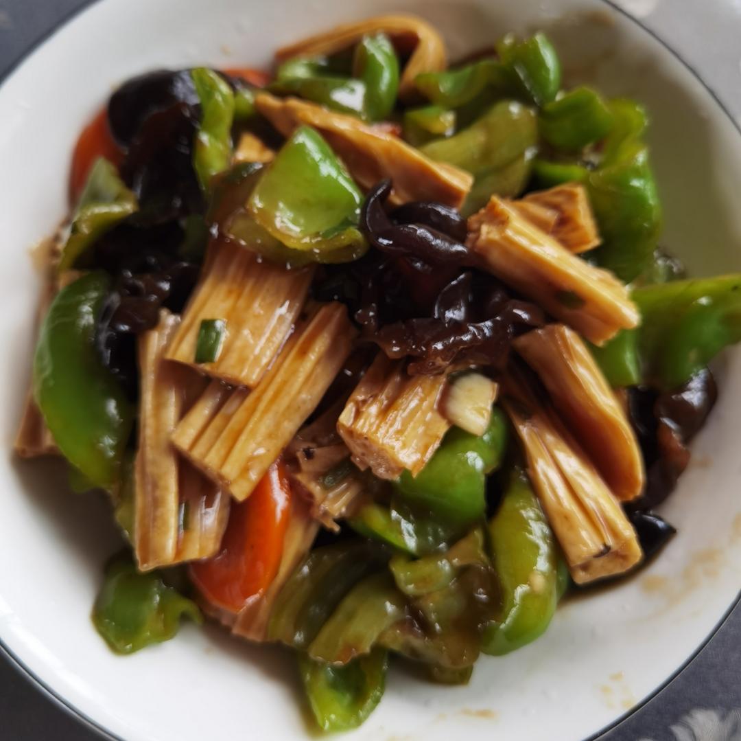 凉拌（腐竹木耳黄瓜）