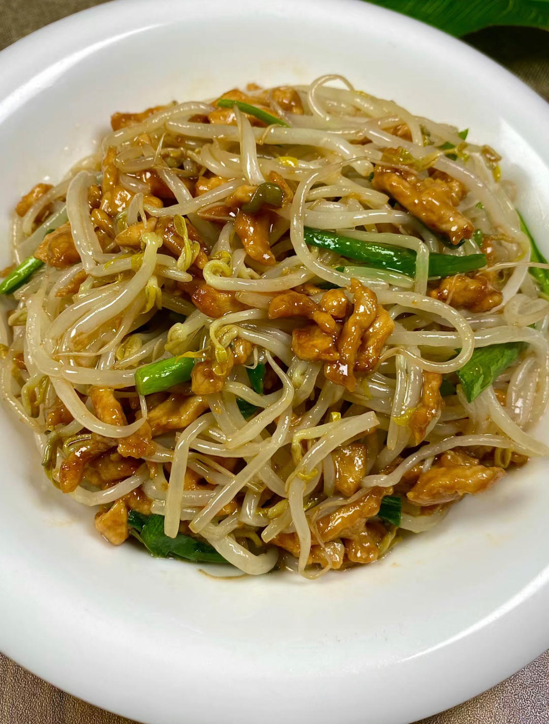 豆芽炒肉的做法