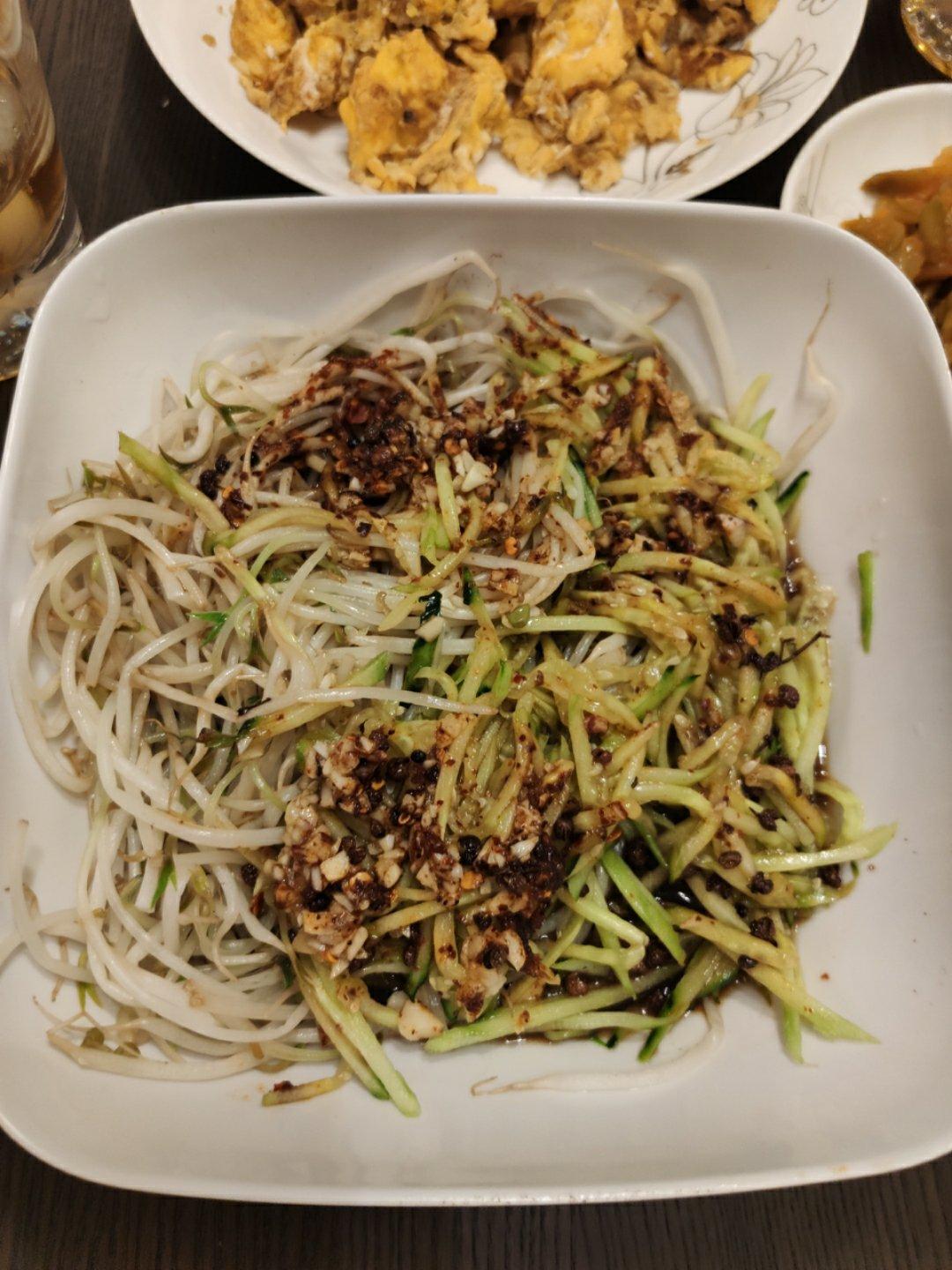 豆芽菠菜拌粉丝