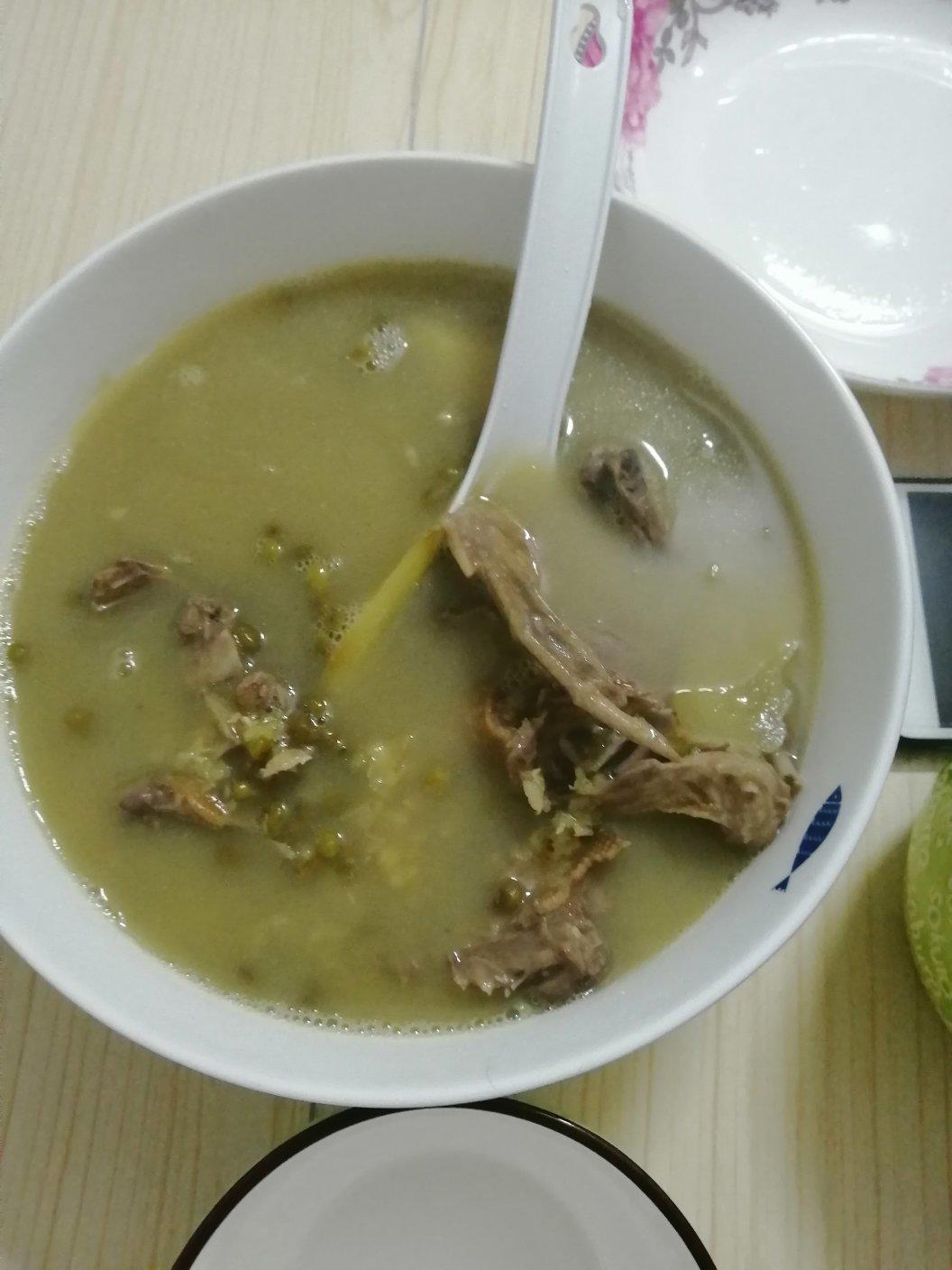 清热解毒乳鸽绿豆汤