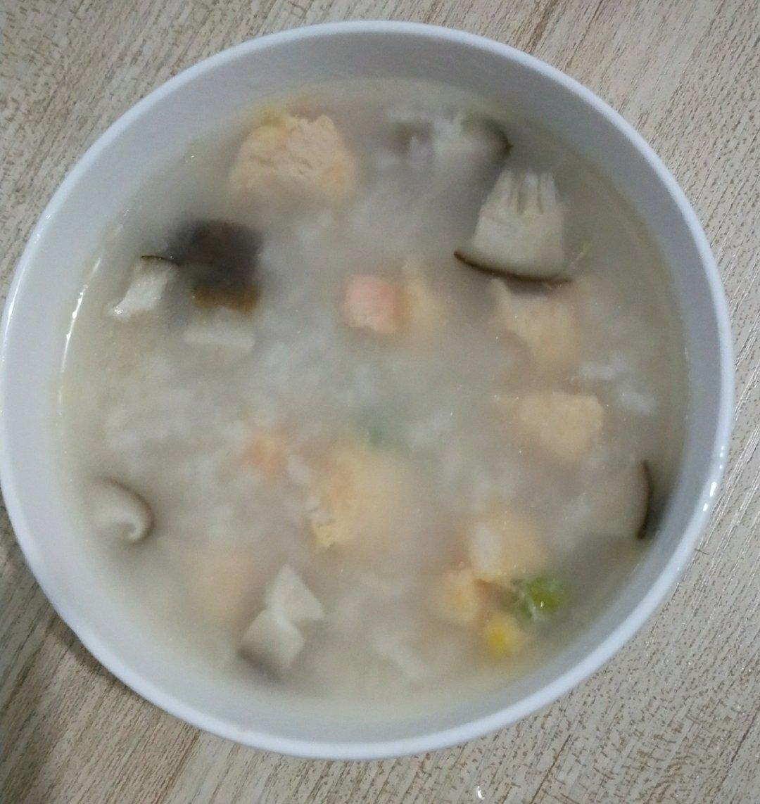 早餐香菇鸡肉粥
