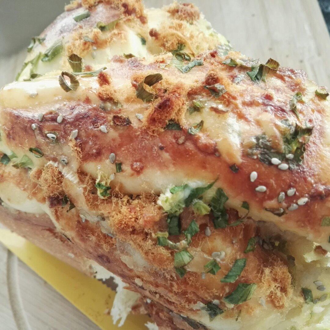 香葱肉松手撕吐司