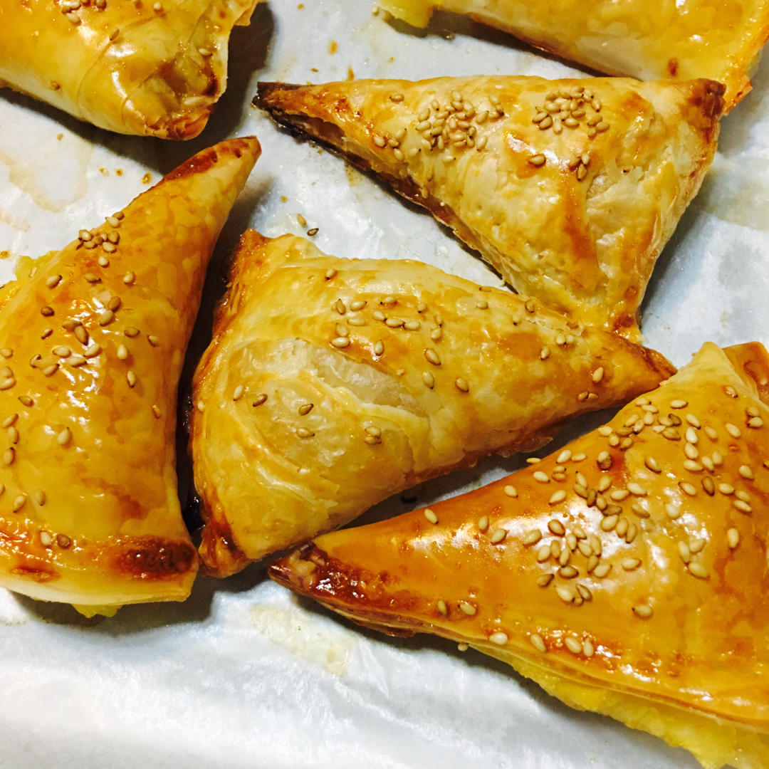 不用开酥，不用揉面，也能做香甜酥脆的苹果派