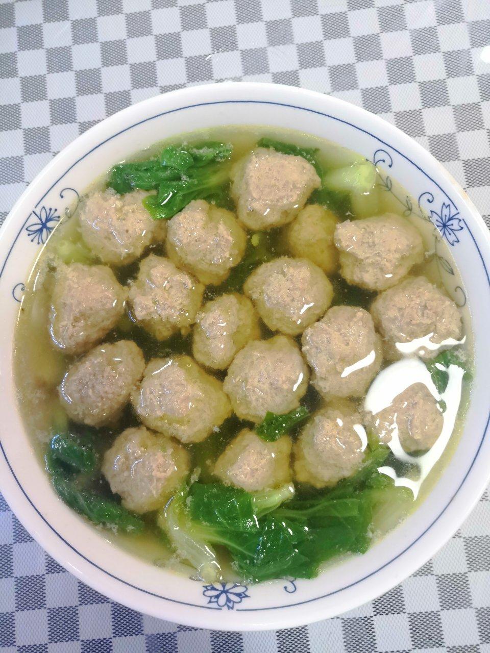 小白菜肉丸汤