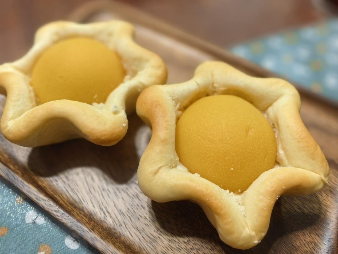 潘多洛星星黄桃八角面包