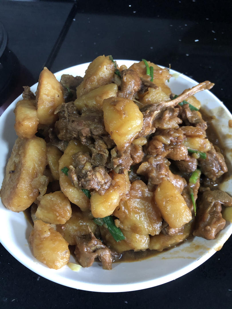 张穗美做的土豆焖鸭