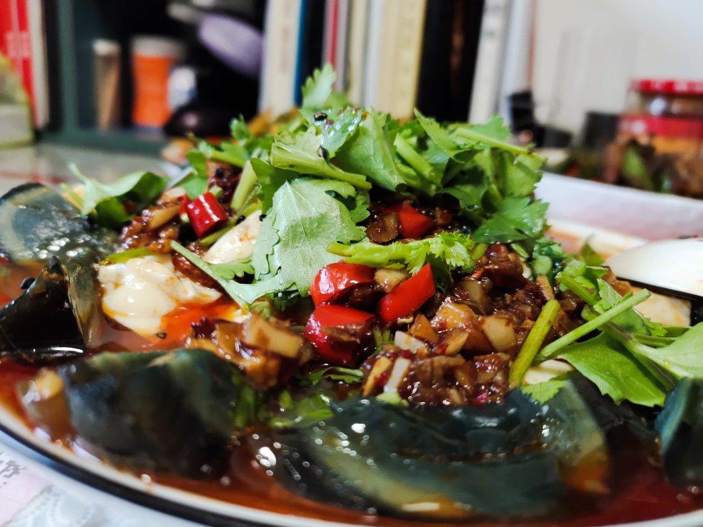 皮蛋拌豆腐