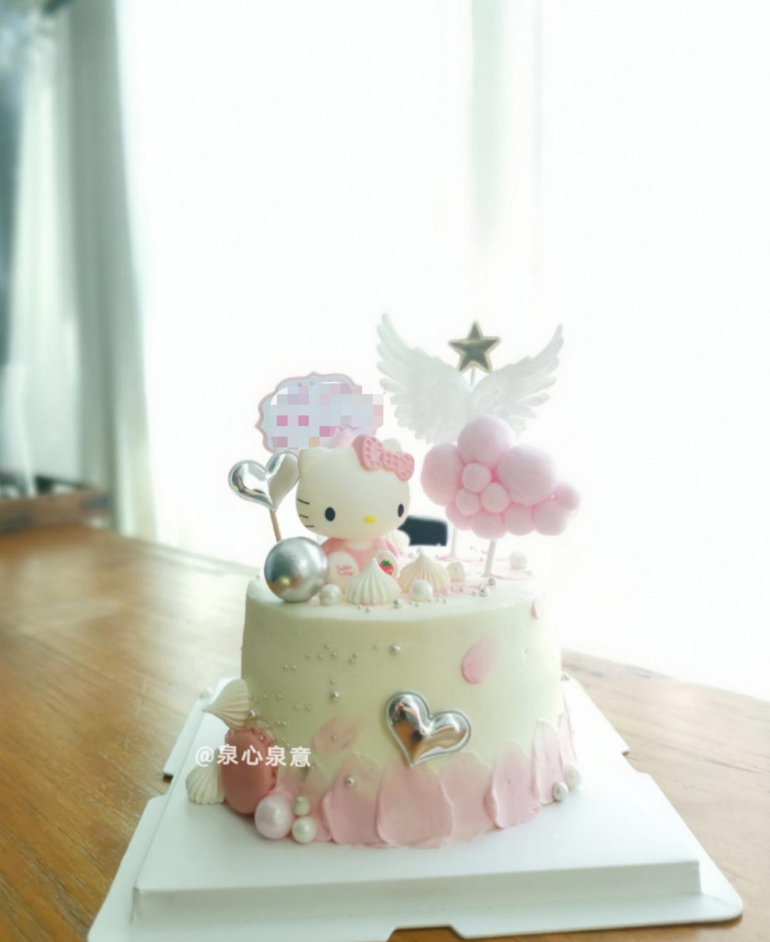 磕蛋糕的日子里……