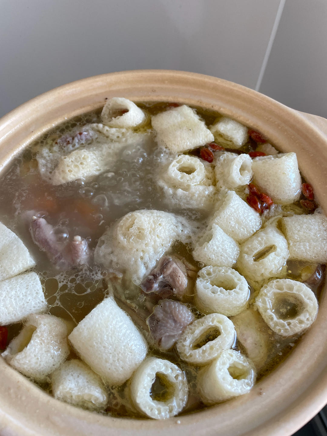 燉三黃雞
