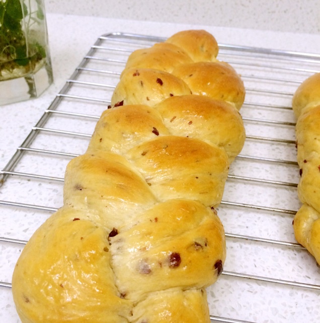 蔓越莓辫子面包