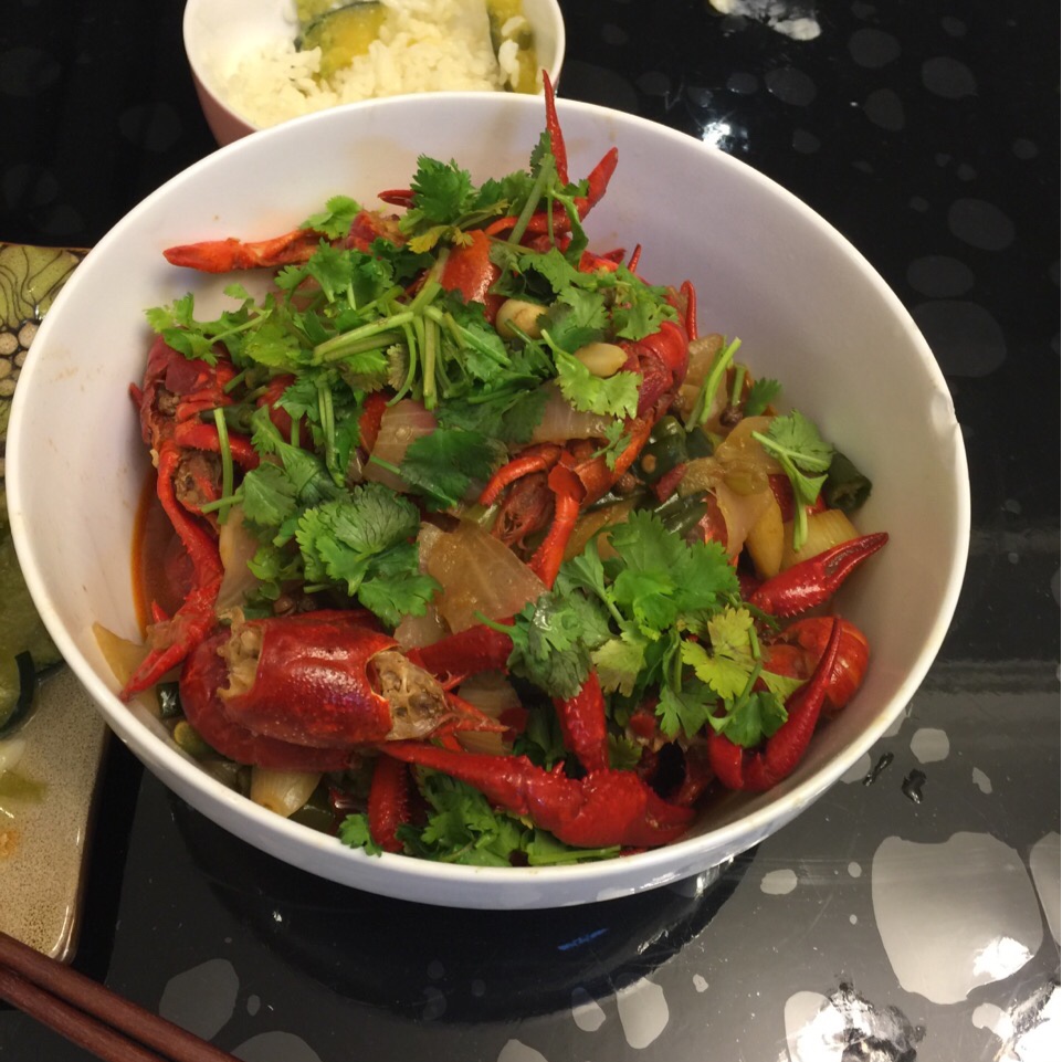 香辣小龙虾-超详细处理干净步骤！