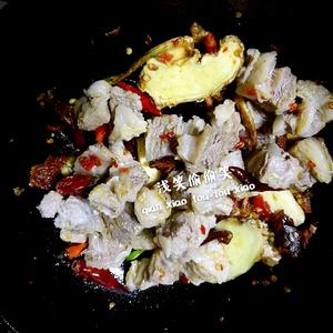 红汤牛腩烧干笋的做法 步骤9
