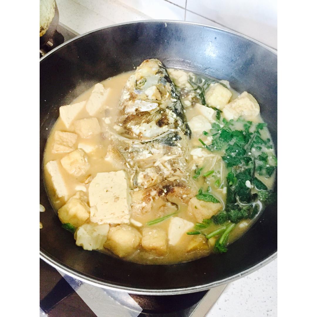 鱼头豆腐汤