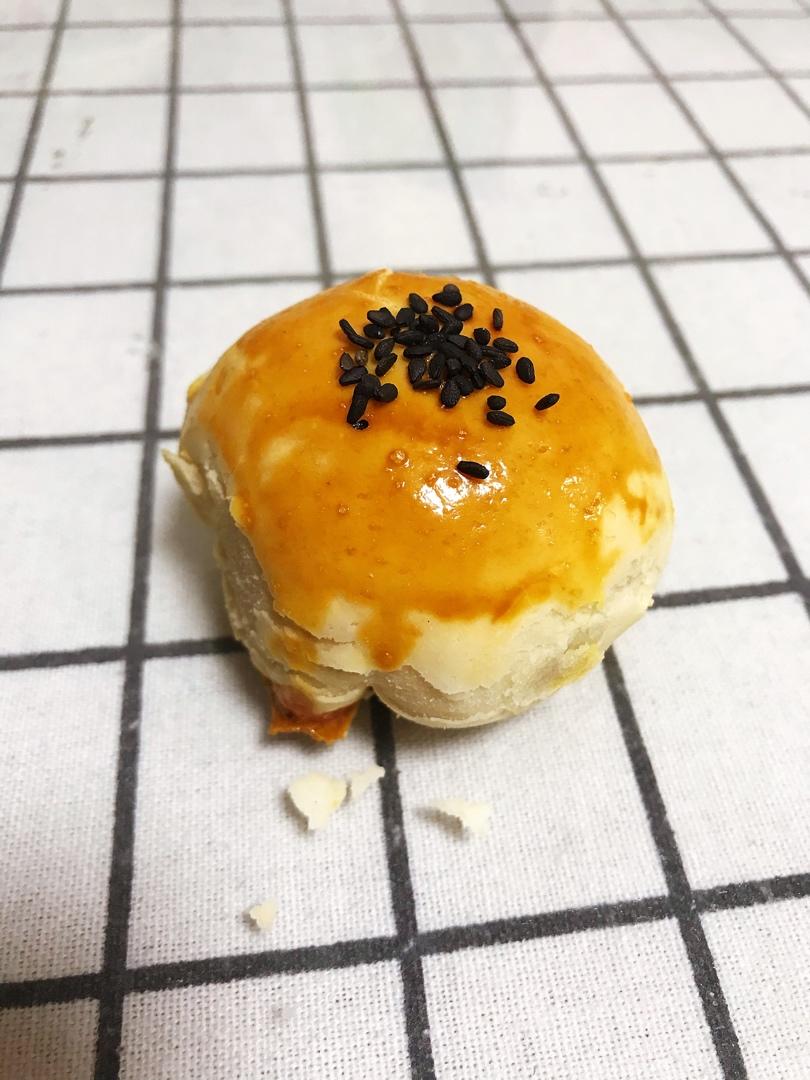 香酥鲜甜的鲜肉月饼
