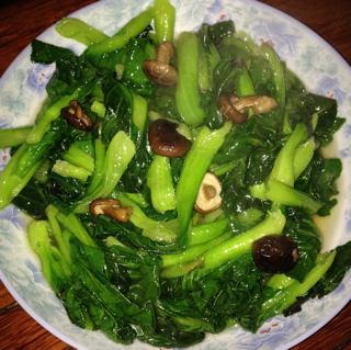 蘑菇炒青菜