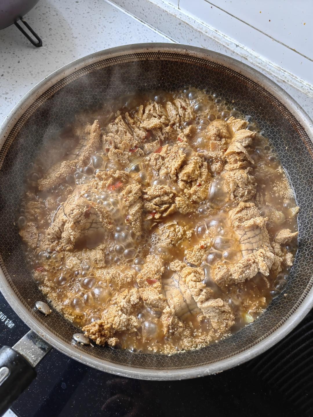 🔥🐟无敌下饭的家常烧鱼籽（干锅鱼杂）🍚🥤