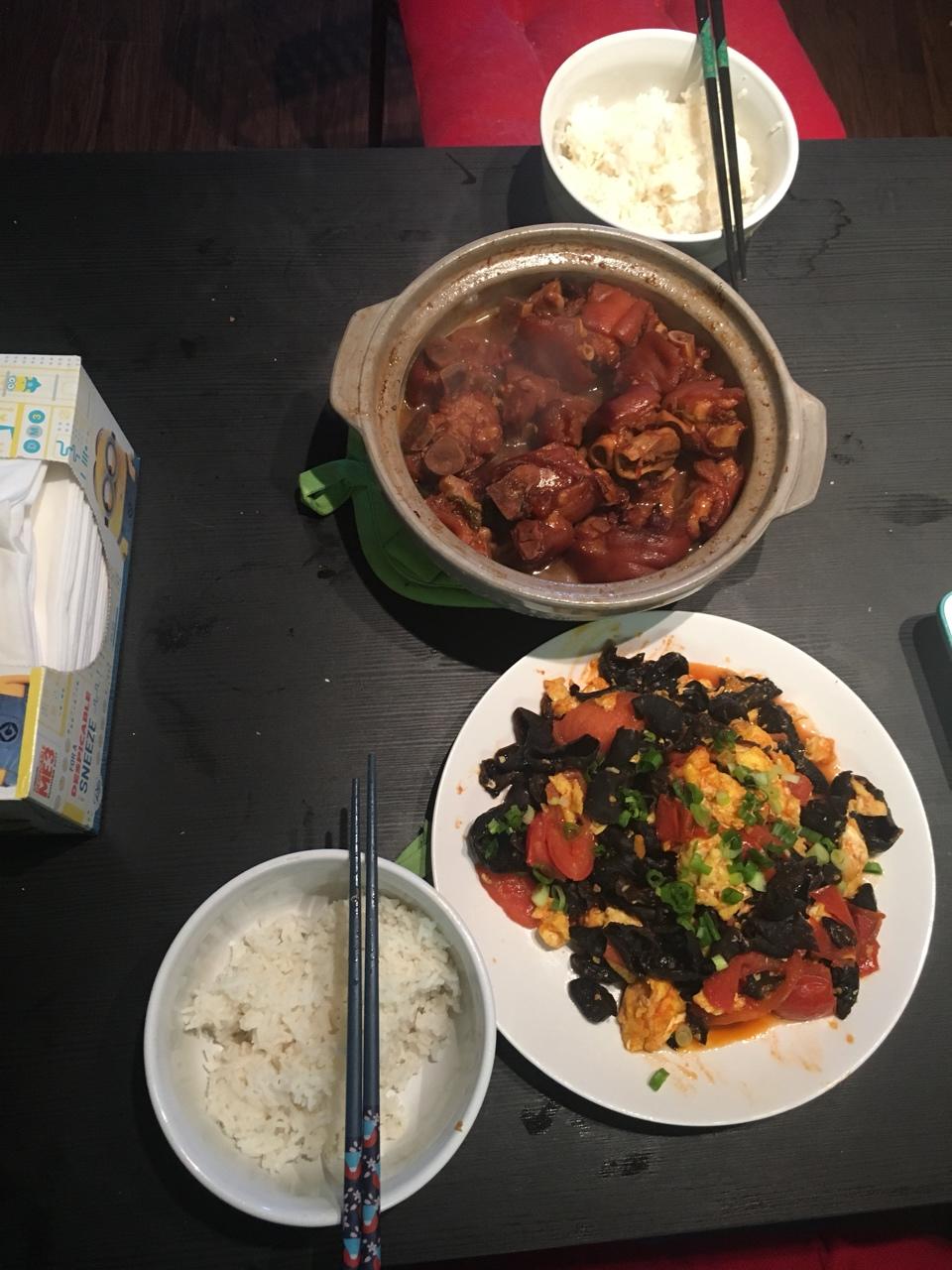 老丁的私房菜－红烧猪蹄