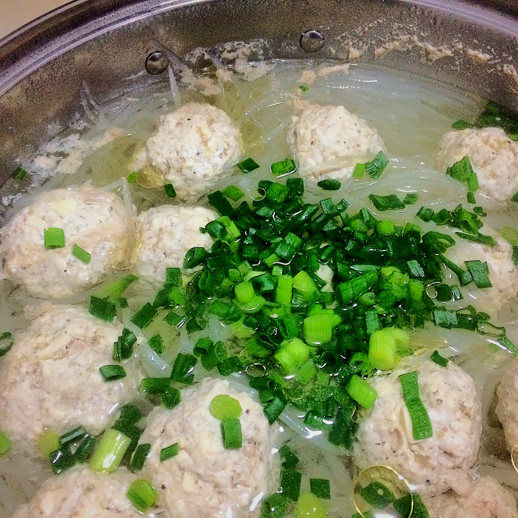 【10分钟系列】白萝卜豆腐圆子汤