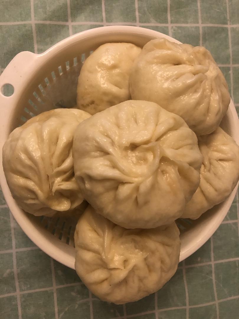 猪肉酸菜馅包子