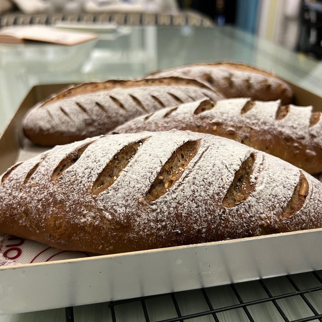 全麦软欧包（有啥放啥，健康美味，流程简易）