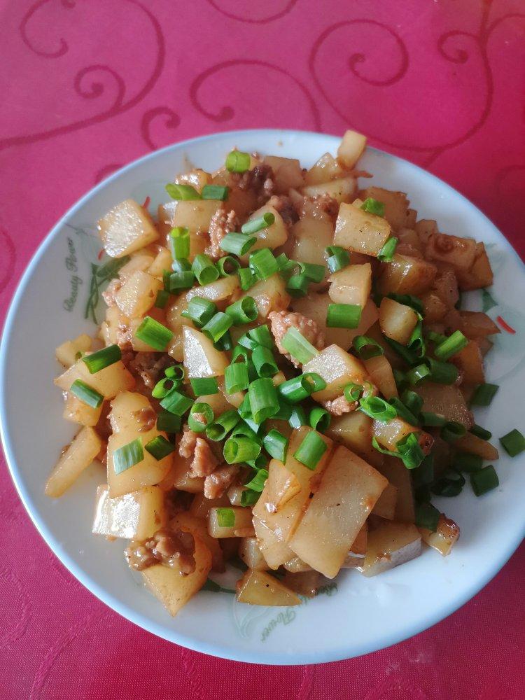 超级下饭肉沫土豆