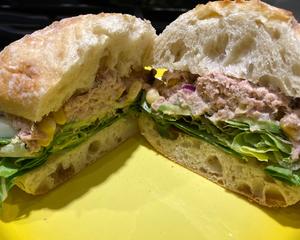 🥪金枪鱼沙拉三明治🥪Tuna salad sandwich的做法 步骤6