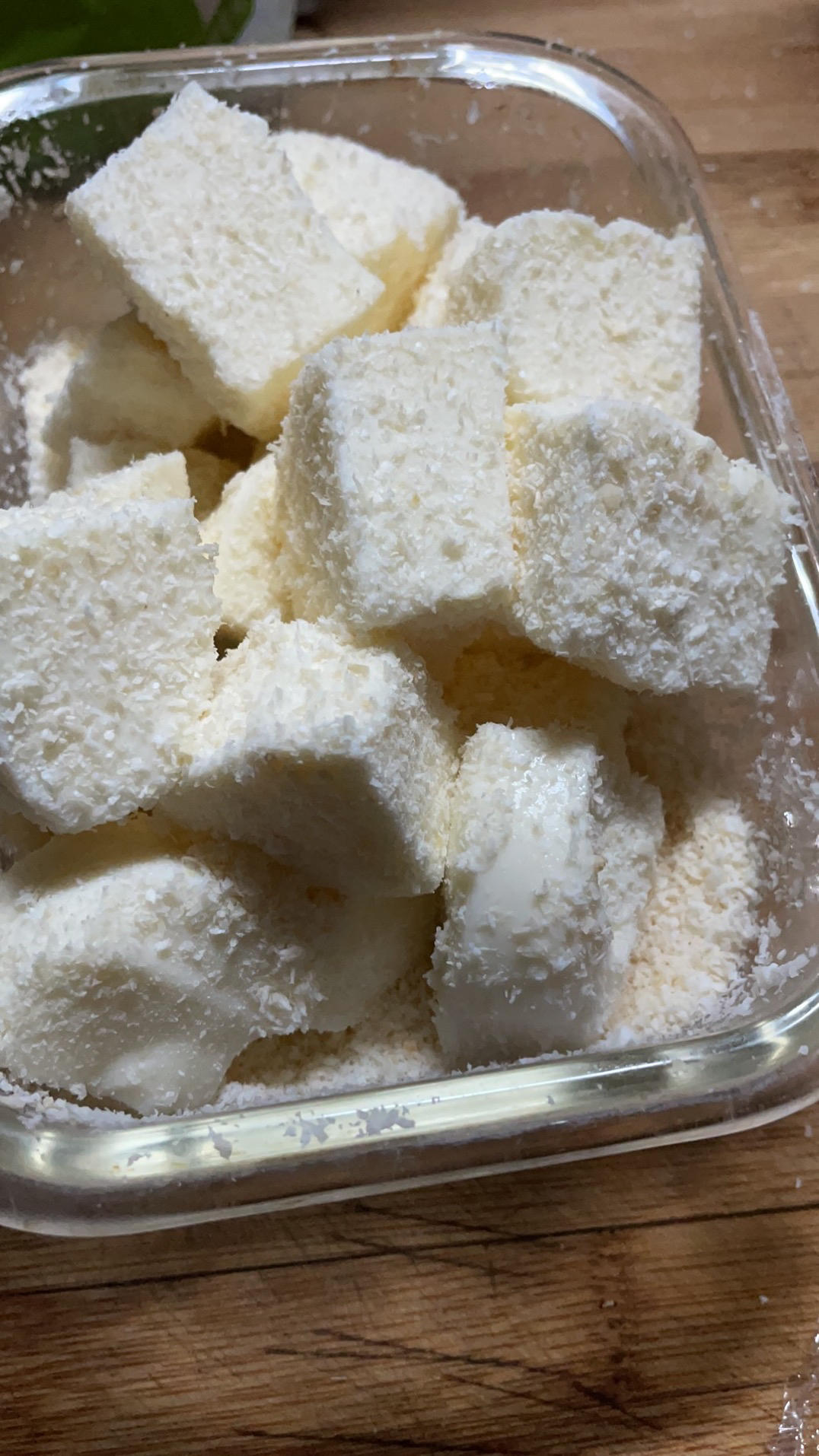 完胜85度C牛奶椰丝小方