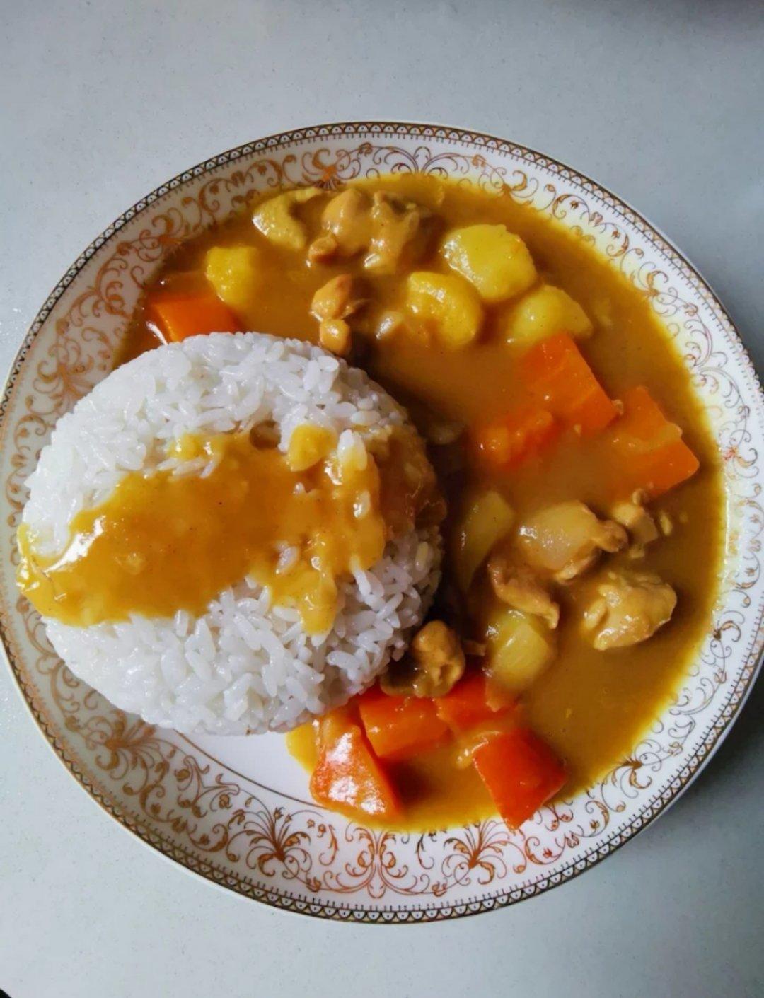 咖喱鸡肉饭（附米饭整形小方法）