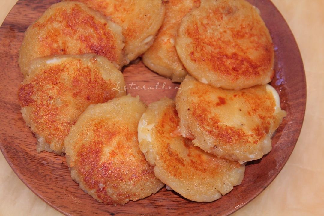 好吃到哭的日式土豆芝士饼（里面拉丝不断.外面软糯Q弹.原因竟是因为放了它.简单快手,料理时间为30分钟）
