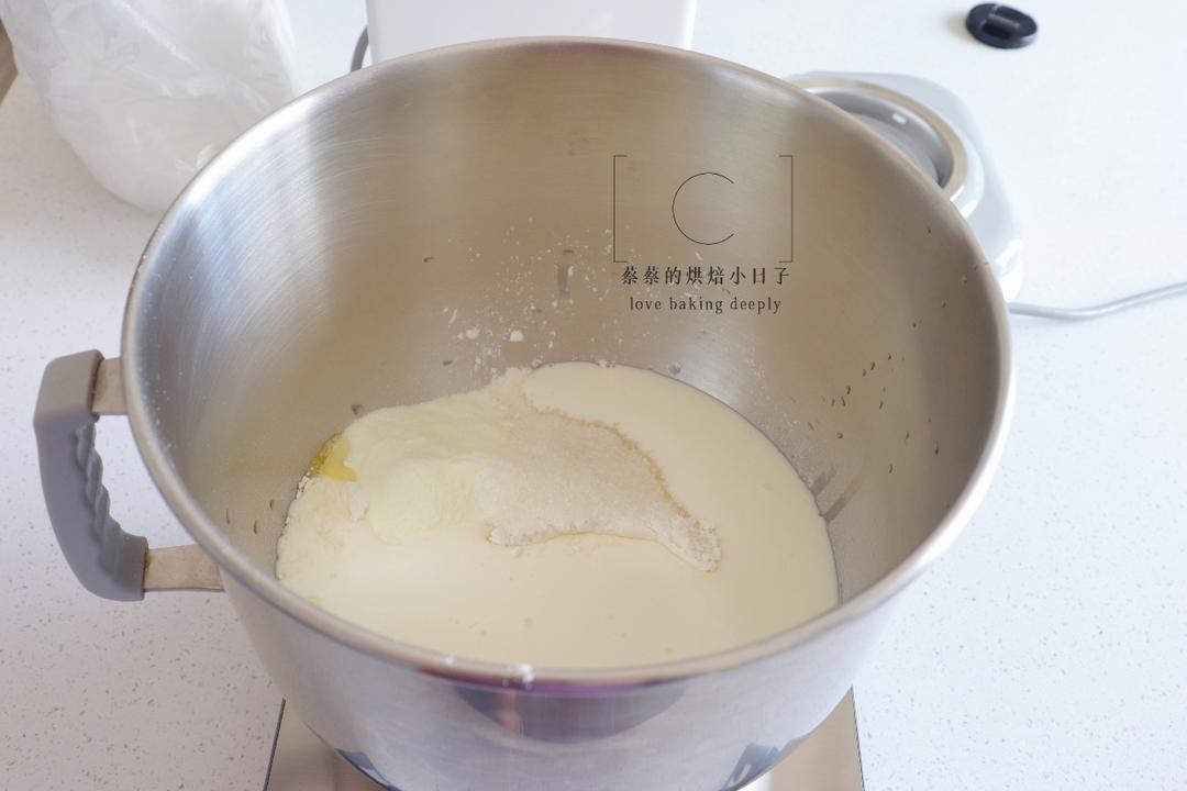 纯奶手撕吐司的做法 步骤1