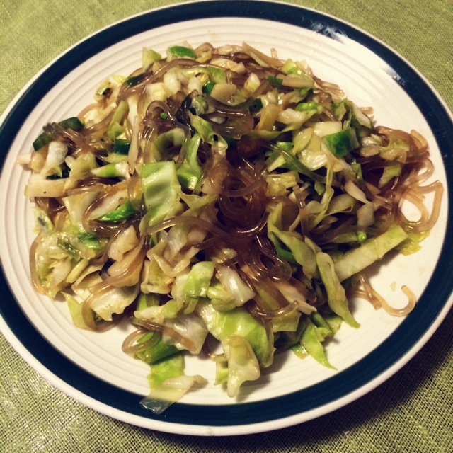 包菜粉丝炒鸡蛋