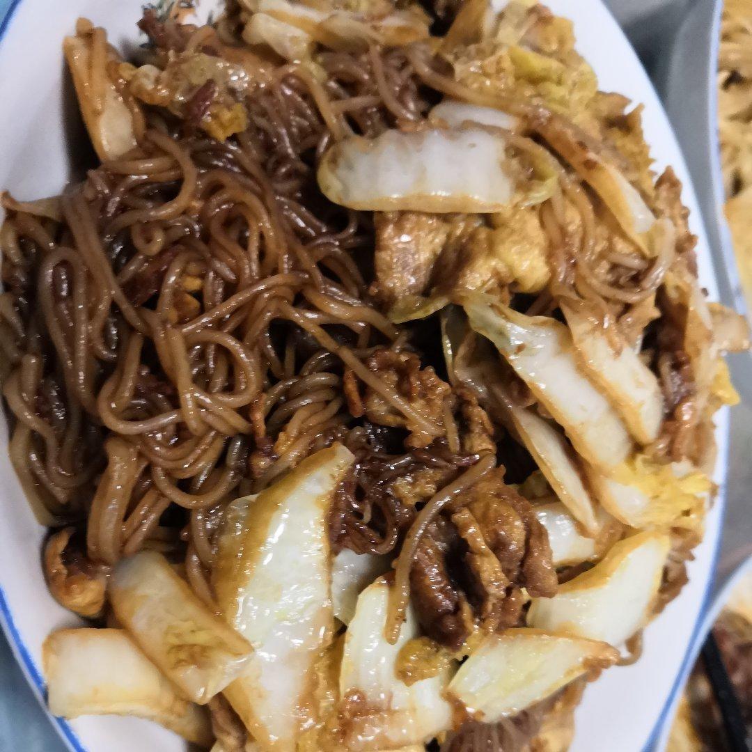 厨师长教你：“鸡蛋炒米粉”的家常做法，满满的小技巧，先收藏了
