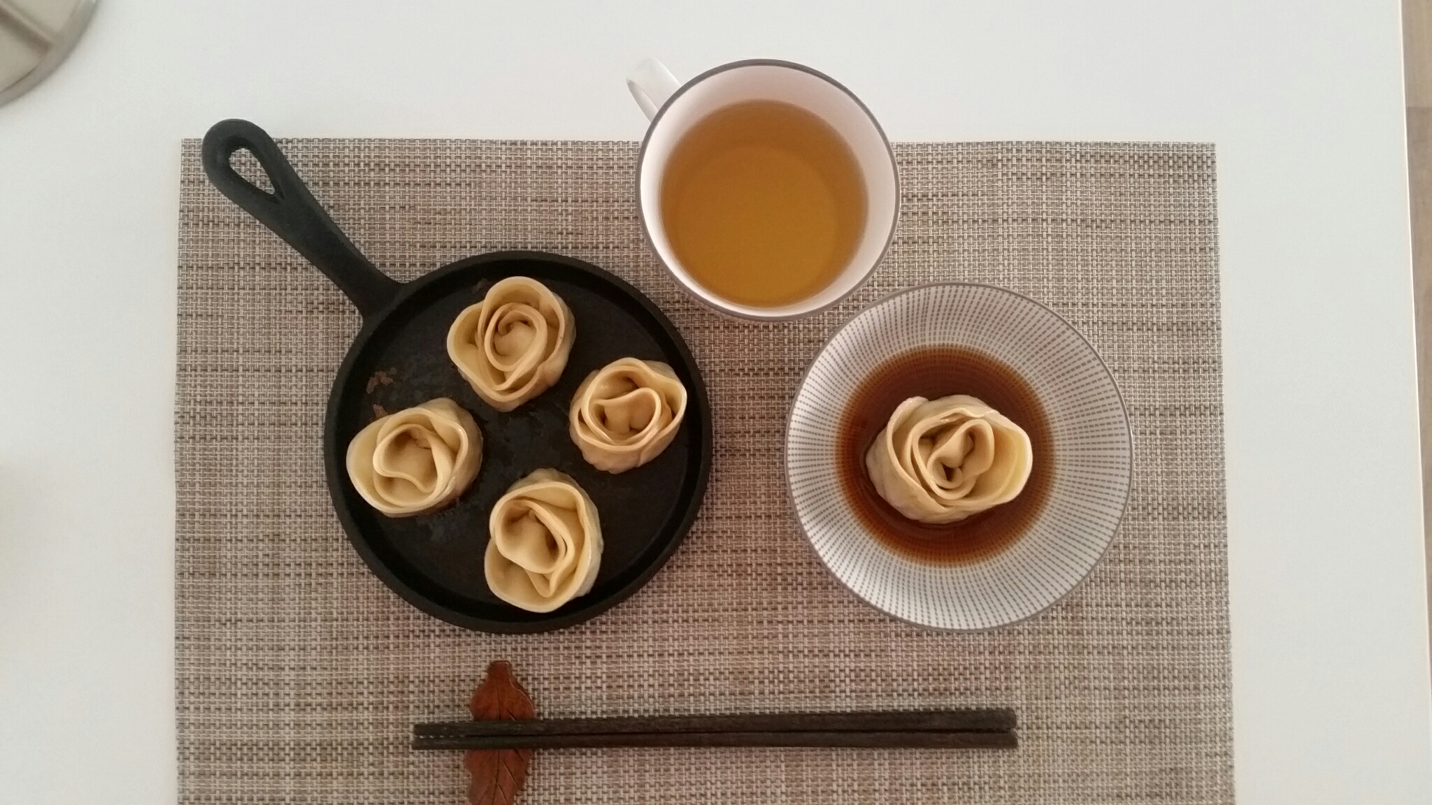 玫瑰煎饺的做法 步骤7