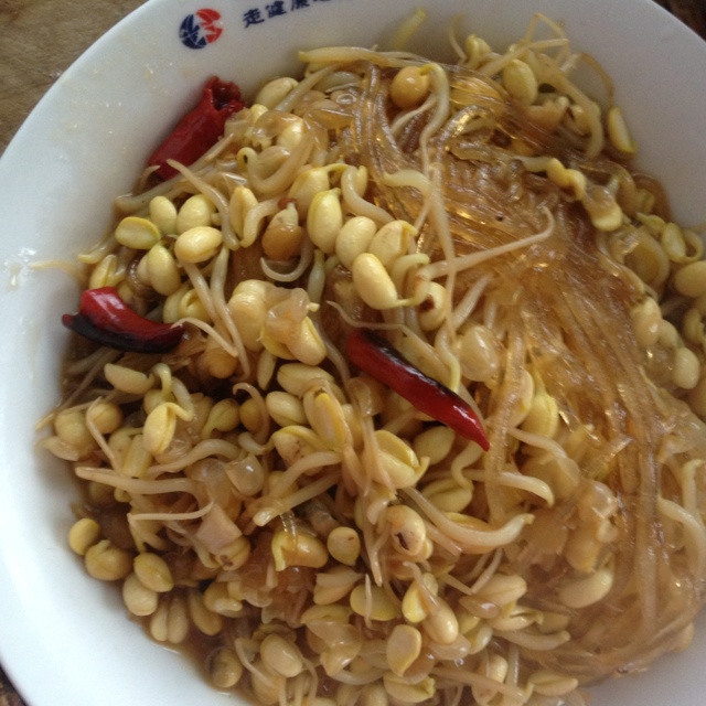 黄豆芽炒粉条