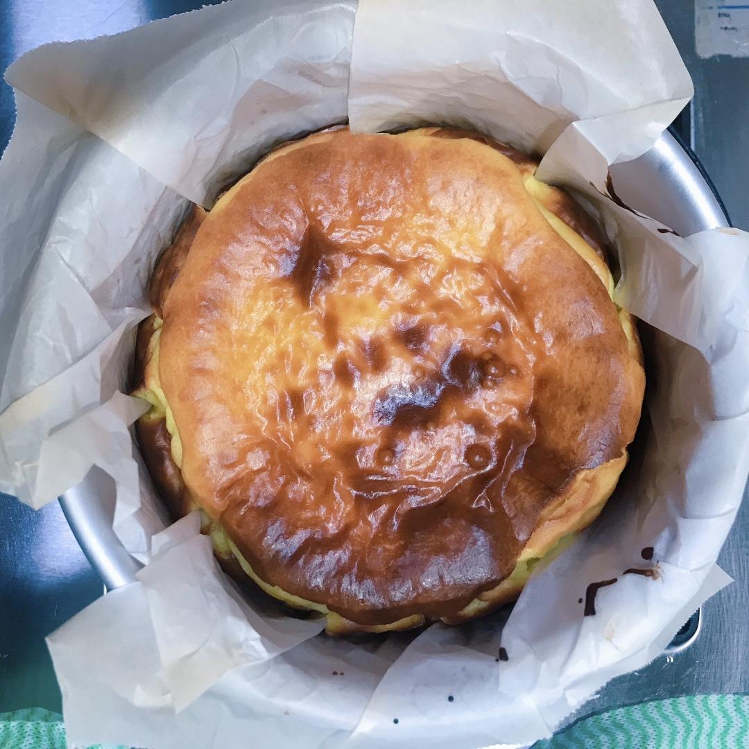 巴斯克式烤芝士蛋糕[超简单][搬运]