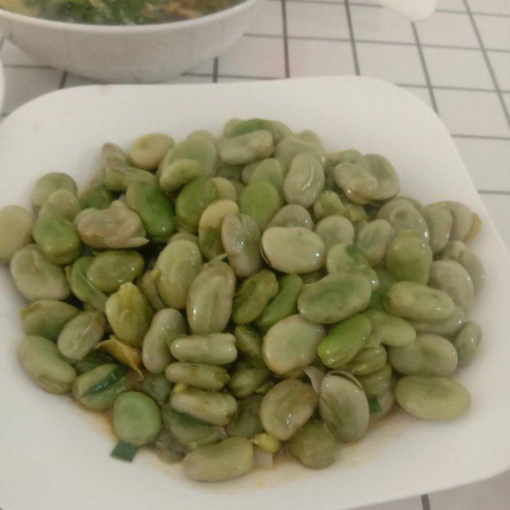 葱炒蚕豆