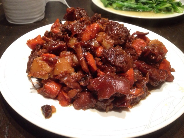 胡萝卜土豆烧牛腩