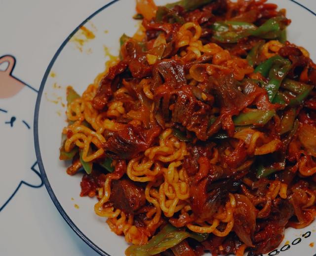 超级好吃的韩辣鸭胗拌面的做法